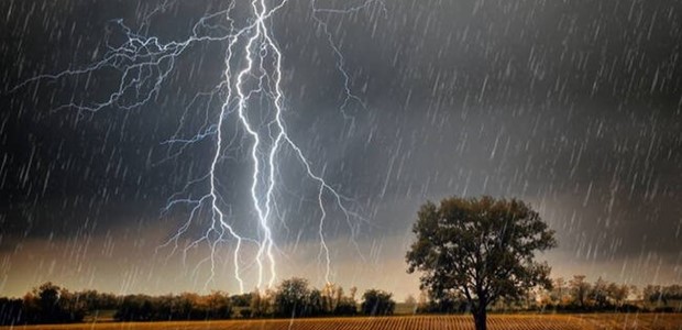 Τοπικές βροχές και σποραδικές καταιγίδες σήμερα