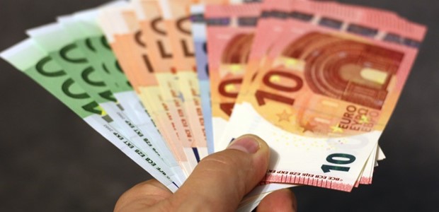 Κλείνει τα μεσάνυχτα η πλατφόρμα για μακροχρόνια ανέργους