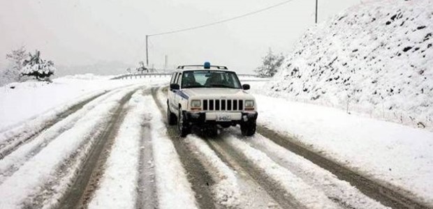 Εκχιονιστικά μηχανήματα στο Πήλιο