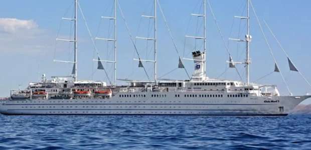 Το κρουαζιερόπλοιο «CLUB MED 2» στον Βόλο