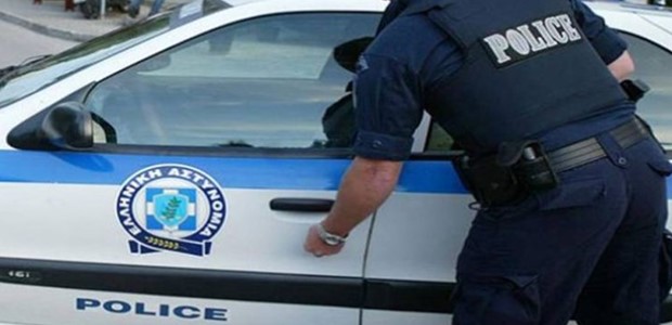 Ξυλοκόπησαν ζευγάρι επειδή πάρκαρε έξω από το μαγαζί τους 