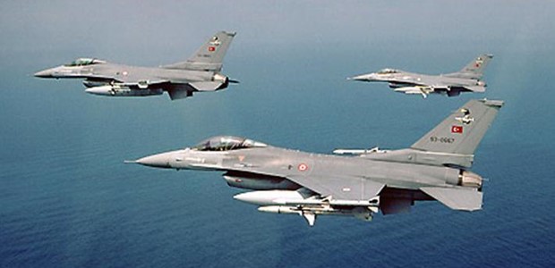 Μπαράζ τουρκικών προκλήσεων στο Αιγαίο 