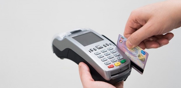 Έφτασαν τα 15 εκατομμύρια οι χρεωστικές κάρτες