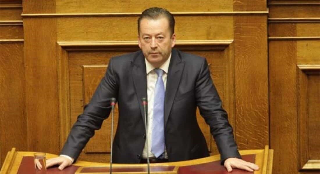 Παραιτήθηκε και τυπικά από βουλευτής 
