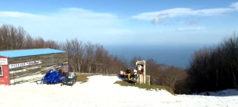 Ανοιχτές όλες οι πίστες στο χιονοδρομικό κέντρο