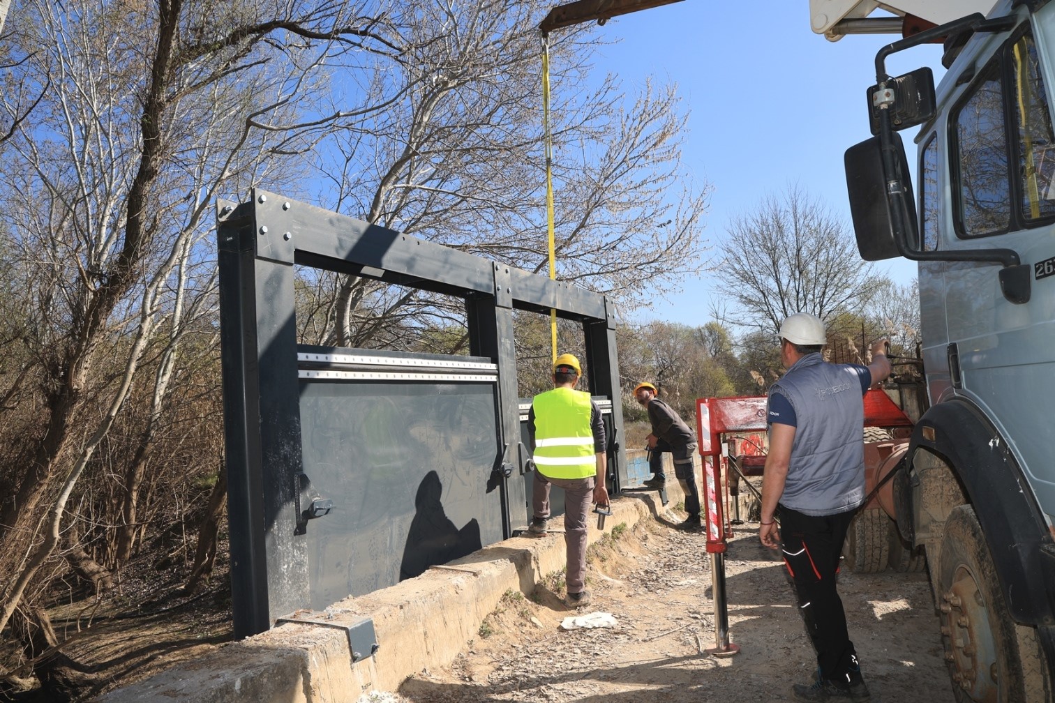 Ολοκληρώθηκαν οι εργασίες για τα νέα θυροφράγματα
