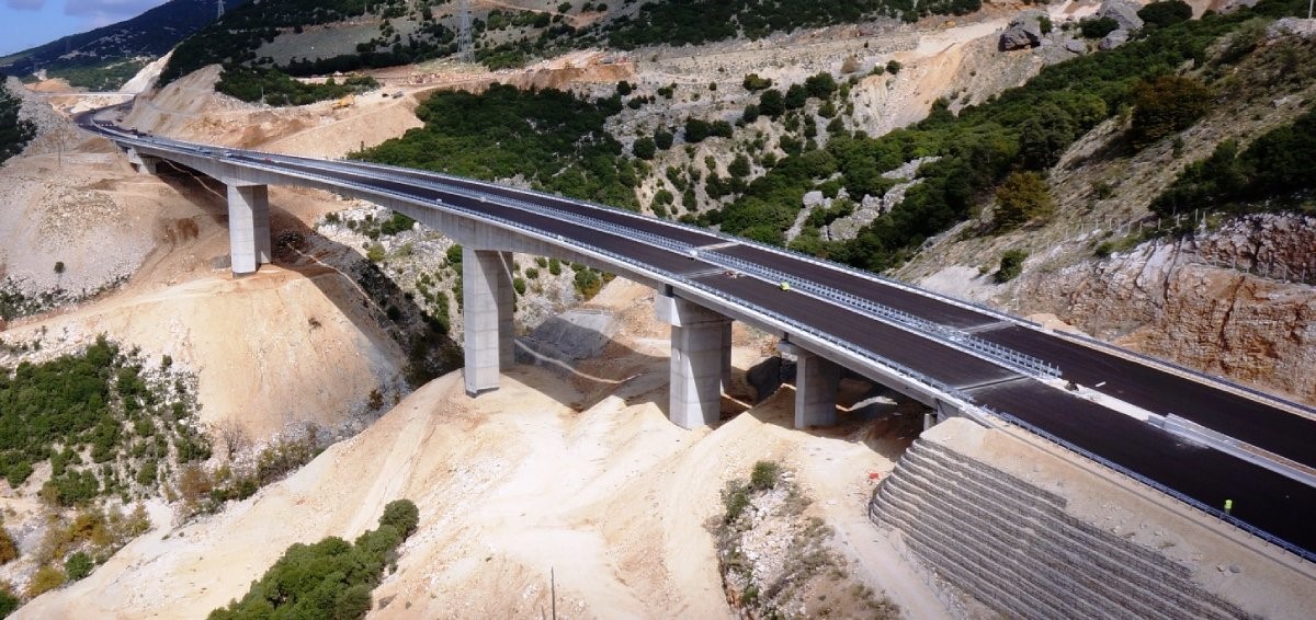 Στο 95% η πρόοδος των έργων στο τμήμα Καλαμπάκα-Εγνατία