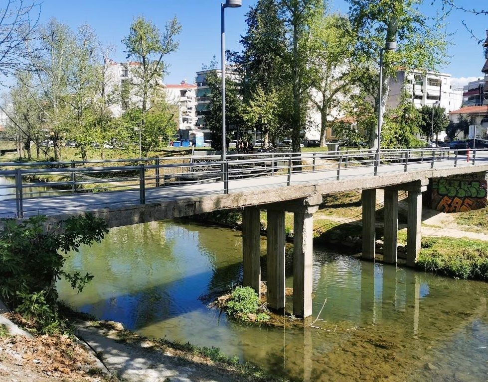 Νέες πεζογέφυρες στο Μουσείο Τσιτσάνη και τα Κουτσομύλια