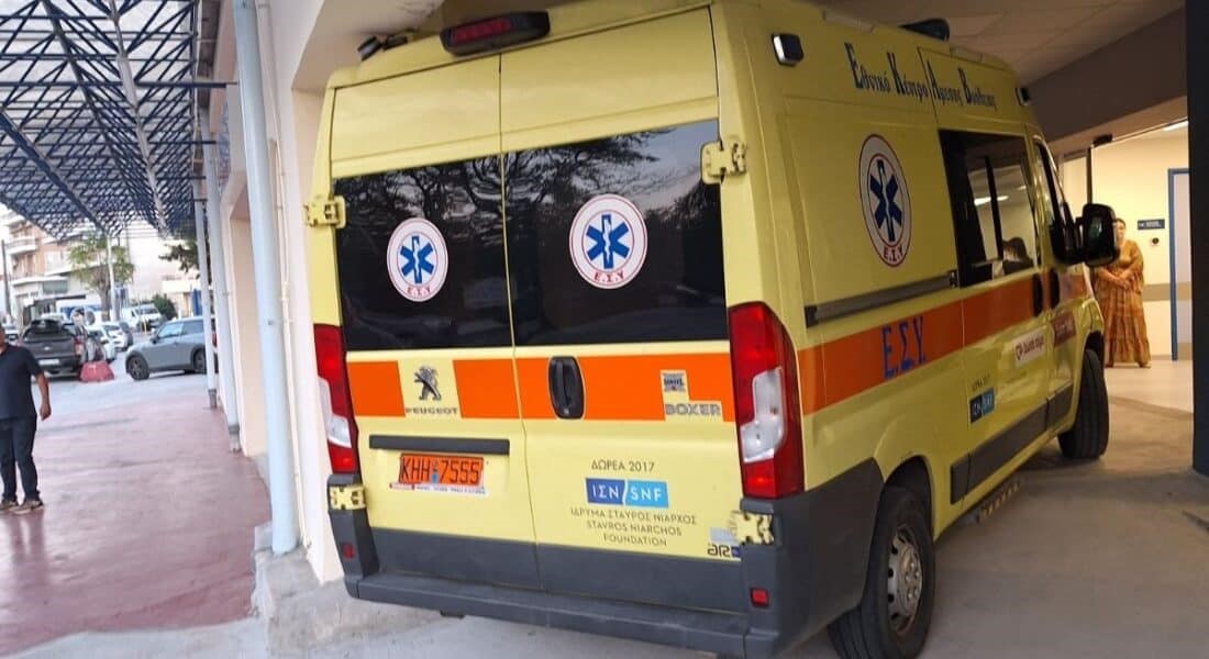 Προέκυψε πρόβλημα με τα ασθενοφόρα στην είσοδο