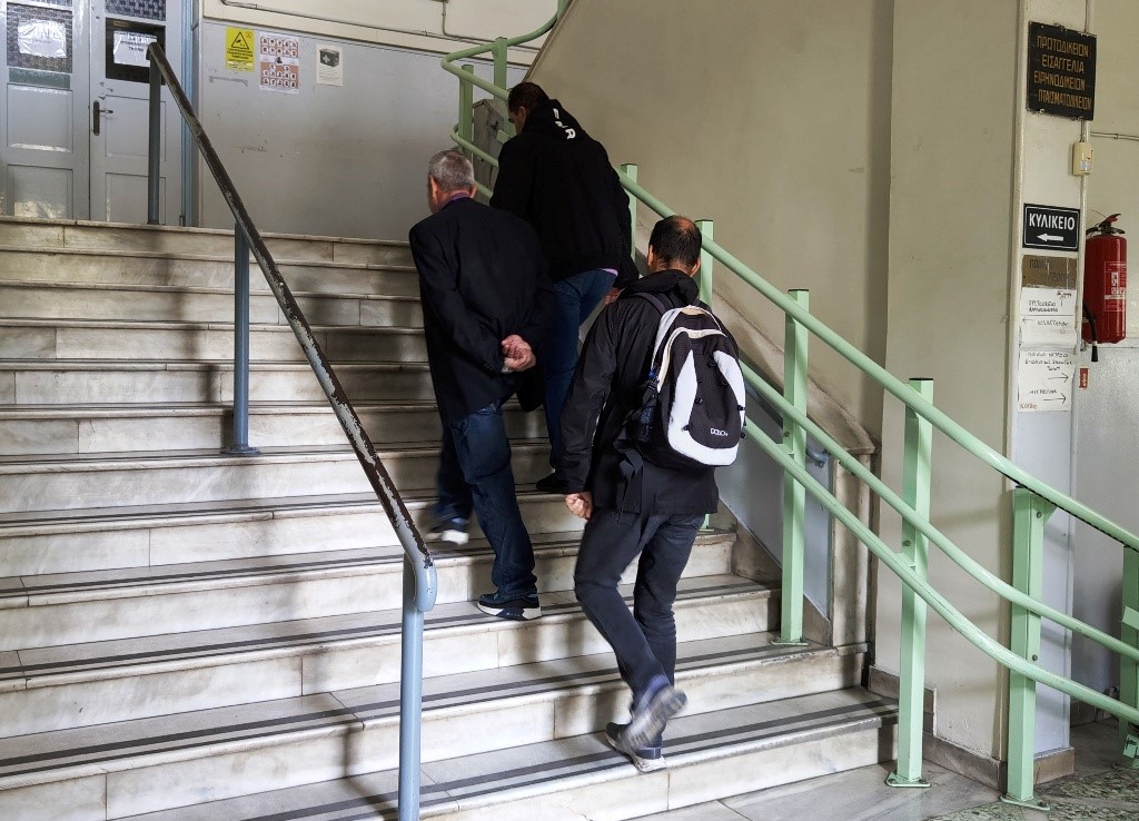 Ανατριχιαστικές αποκαλύψεις για τον λιμενικό στον Βόλο