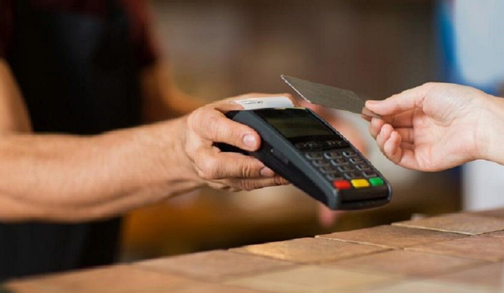 Προς νέα παράταση γέρνει η "ζυγαριά"