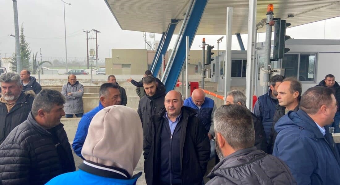 Στο αγροτικό μπλόκο του Λόγγου ο Σακκάς 