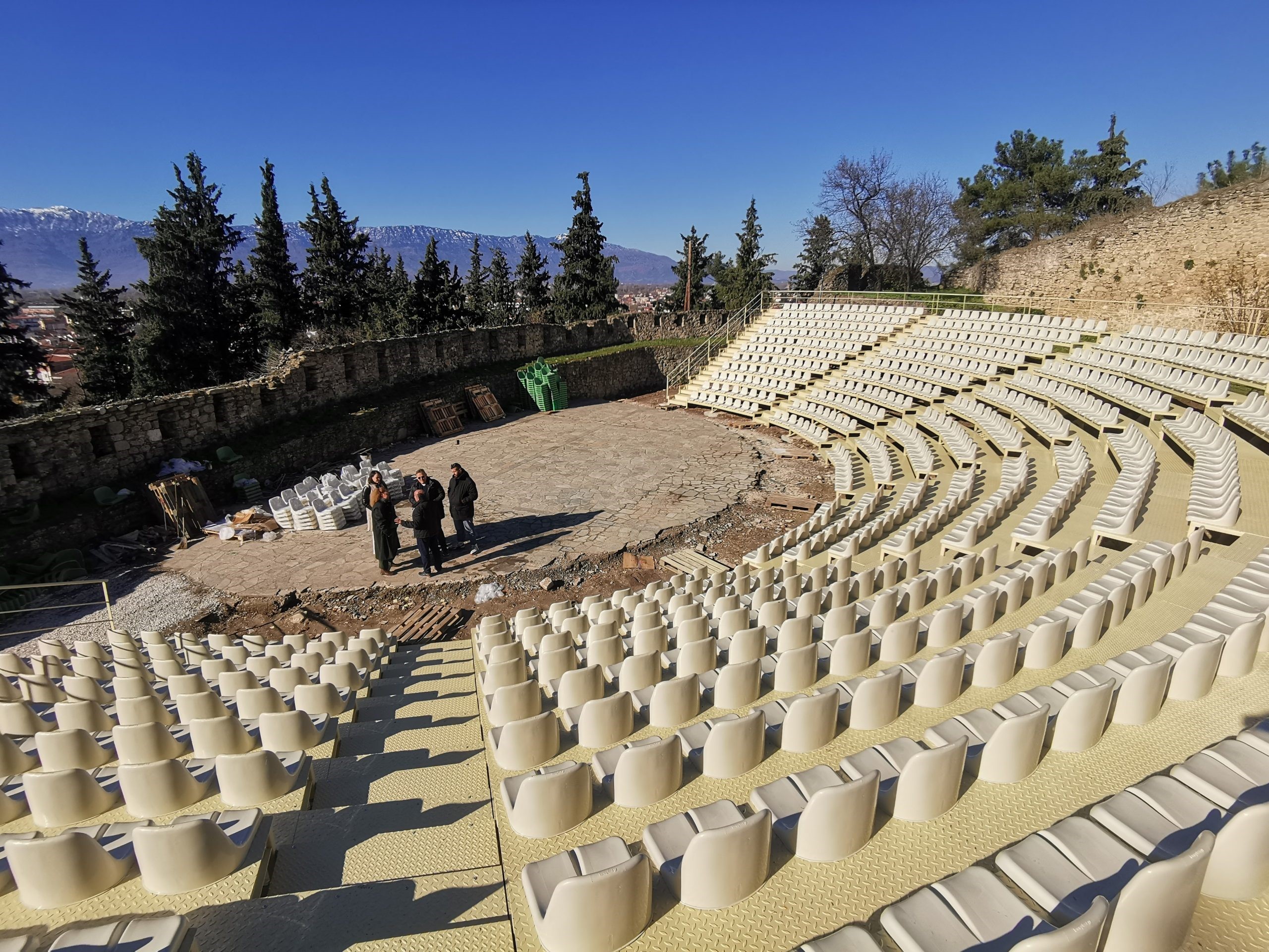 Ετοιμες οι νέες κερκίδες στο Υπαίθριο Δημοτικό Θέατρο 