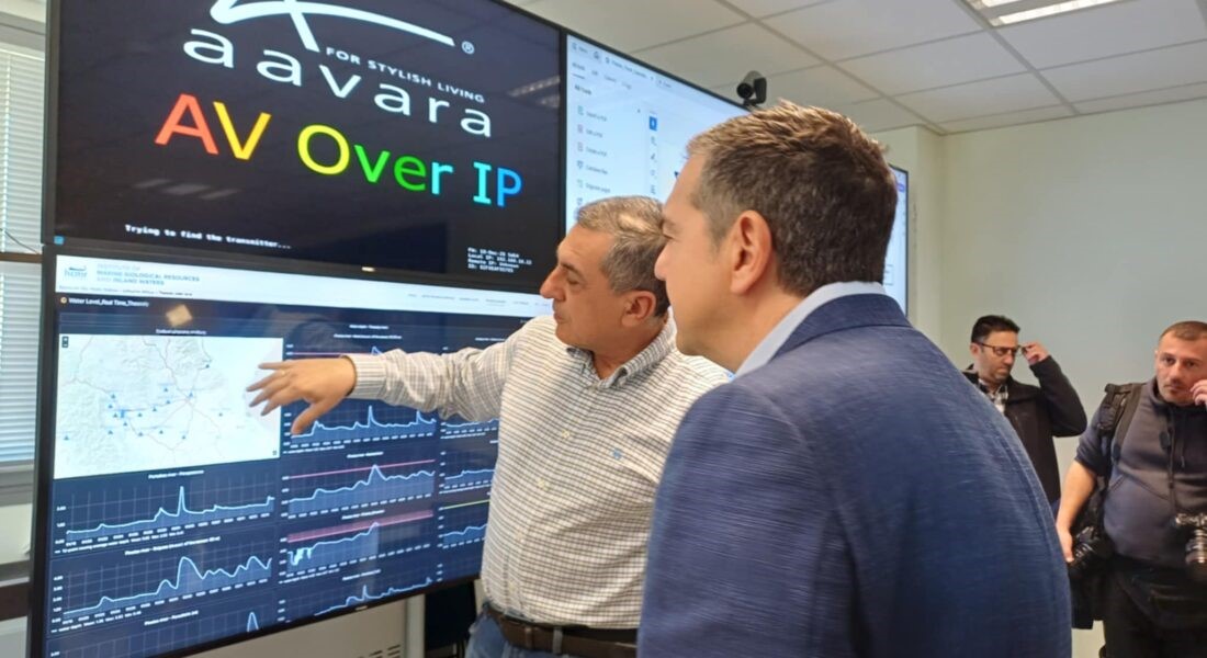 Ο Τσίπρας στο Κέντρο Πολιτικής Προστασίας της Περιφέρειας