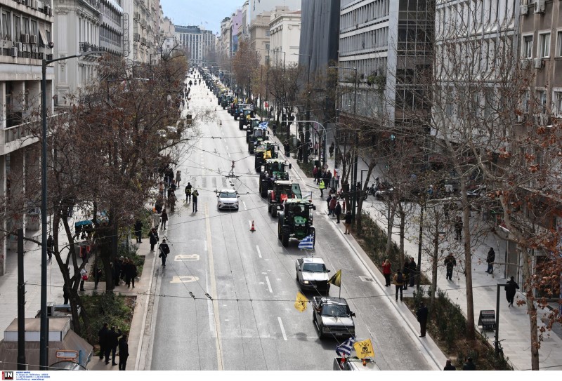 Έφυγαν τα τρακτέρ από την Αθήνα 