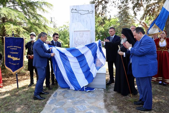 Aποκαλύφθηκε το Μνημείο Ηρώων της 5ης Μεραρχίας Κρητών
