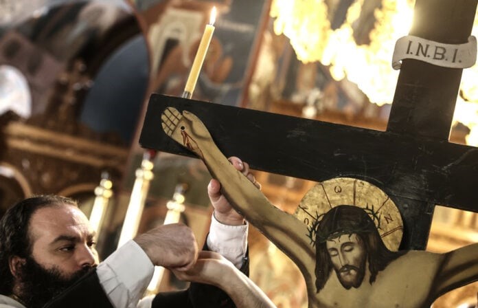 Αποκαθήλωση και Επιτάφιος – Κορύφωση του Θείου Δράματος