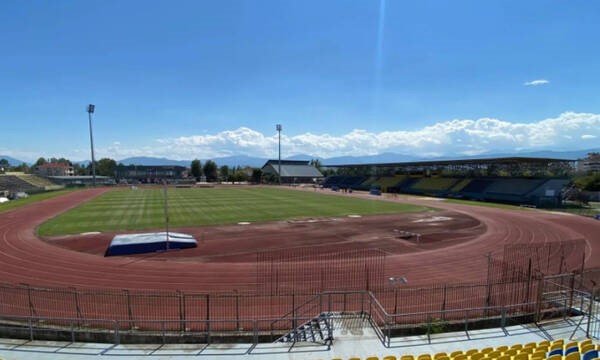 Νέο ταρτάν στο δημοτικό στάδιο "Αντιγόνη Ντρισμπιώτη"