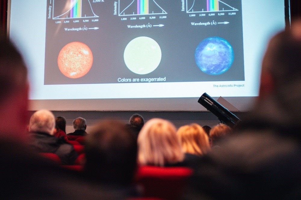 Χριστουγεννιάτικη αστροβραδιά στην Καλαμπάκα