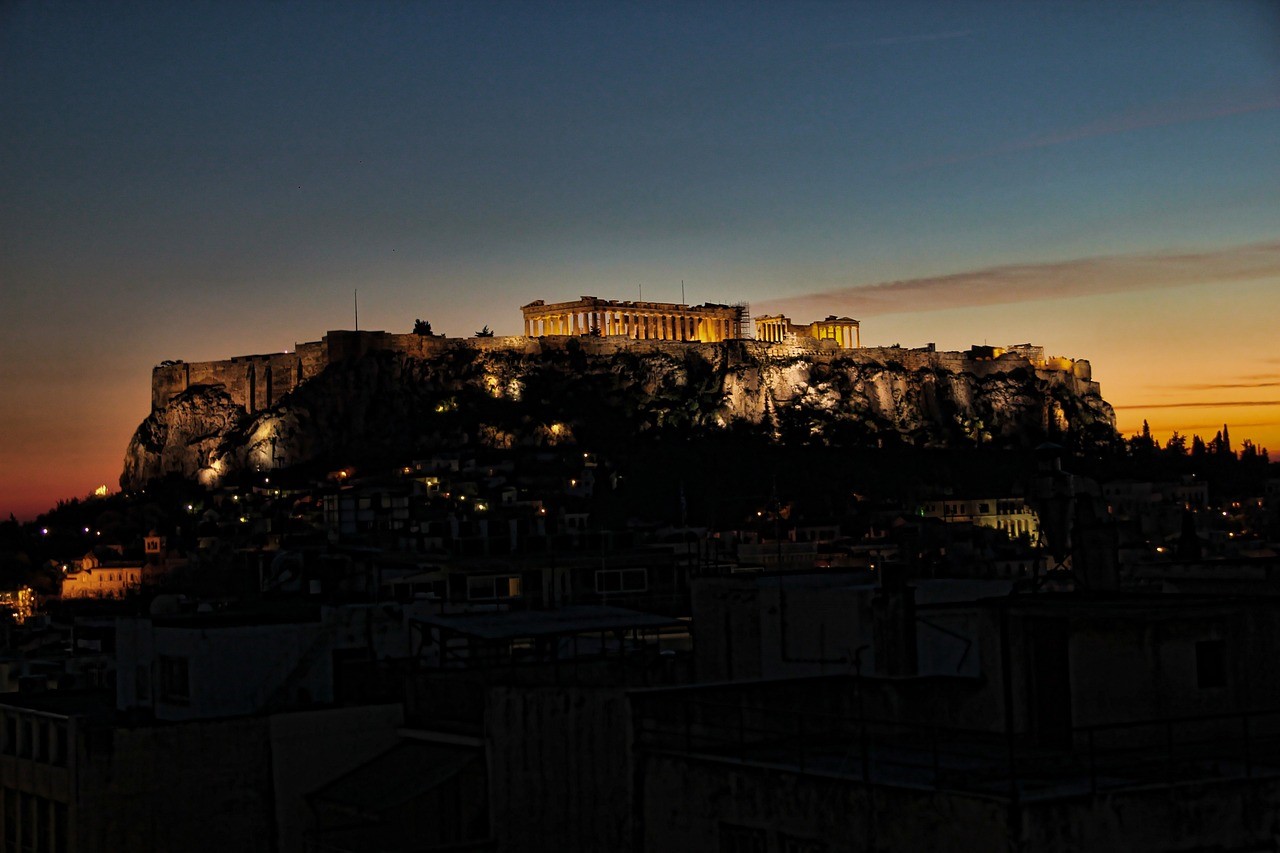 Τι είναι οι τροπικές νύχτες που επικρατούν και στην Ελλάδα 