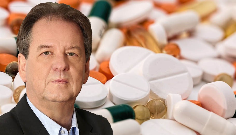 Αναγόρευση του καθηγητή Αχ. Γραβάνη σε Επίτιμο Διδάκτορα