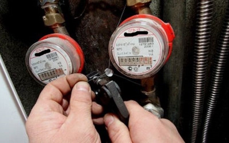 "Κόβει" το νερό σε όσους δεν τακτοποιούν τις οφειλές τους