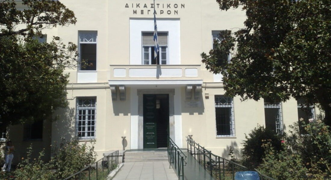 Ισόβια στον νεαρό μητροκτόνο της Λάρισας