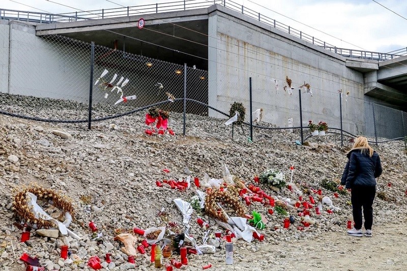 Ερευνώνται οι αιτίες της έκρηξης στα Τέμπη