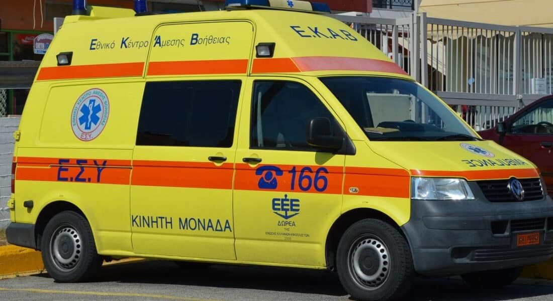 Γυναίκα βρέθηκε νεκρή μέσα στο σπίτι της
