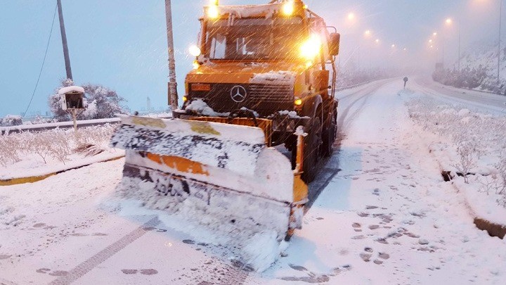 Σε κλοιό χιονιά ο νομός Τρικάλων
