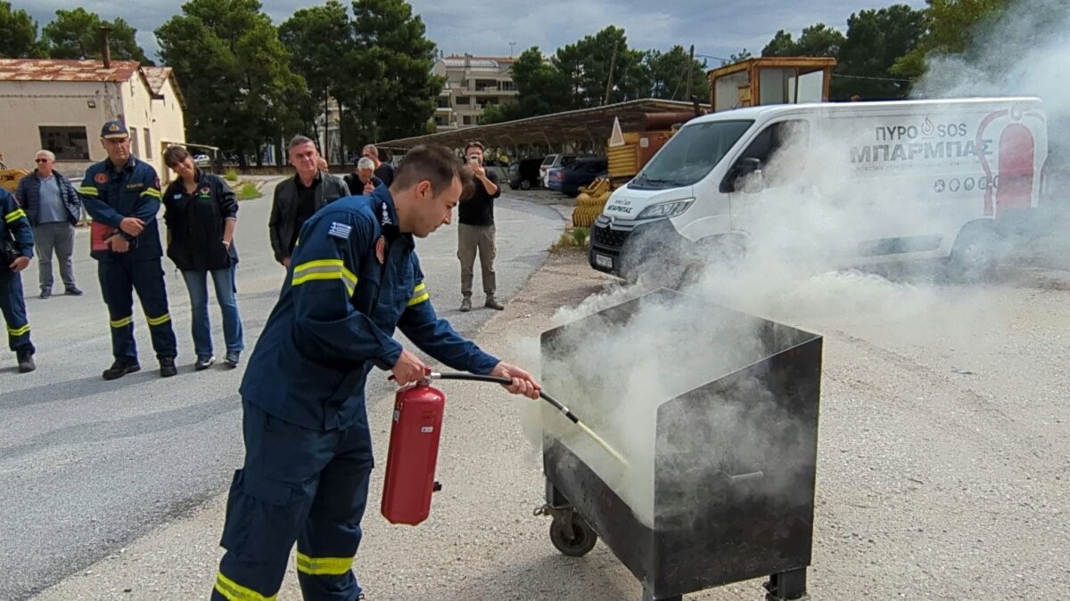 Εκπαίδευση στην πράξη για την πυρασφάλεια 