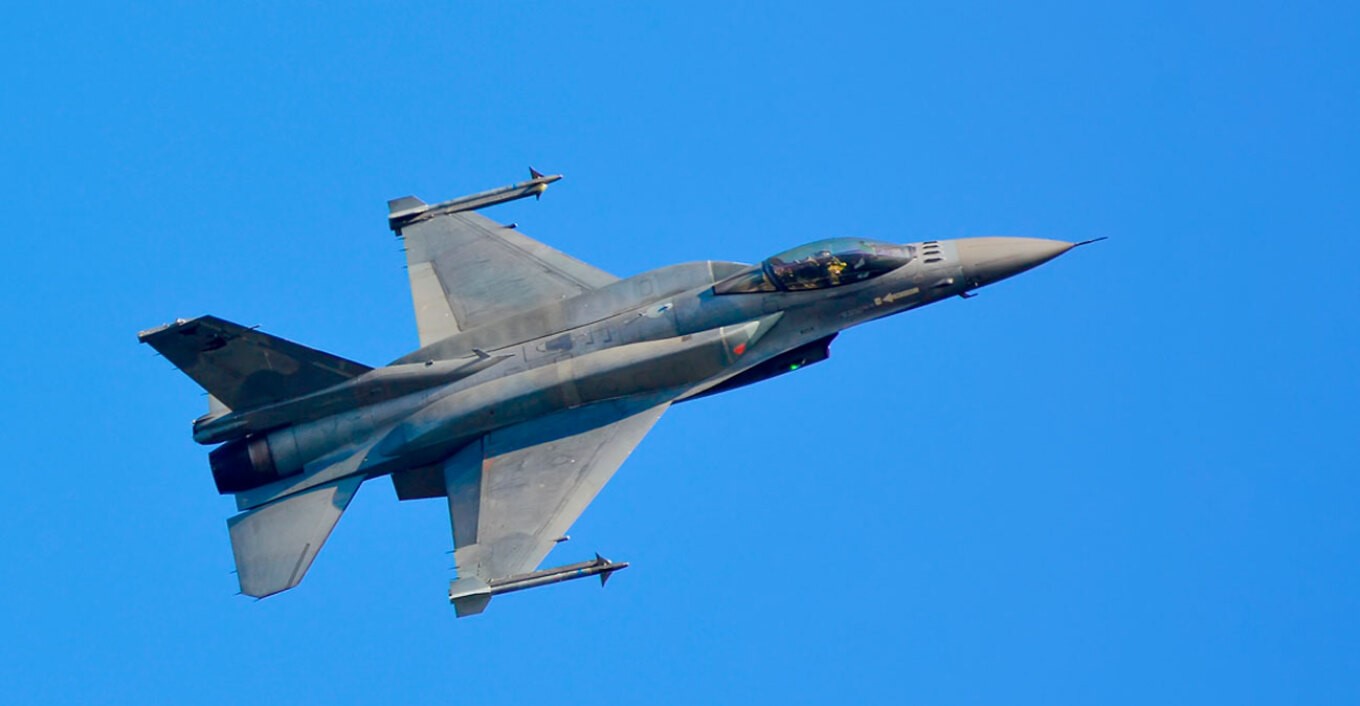 Αναζητούν τα αίτια της συντριβής του F-16 