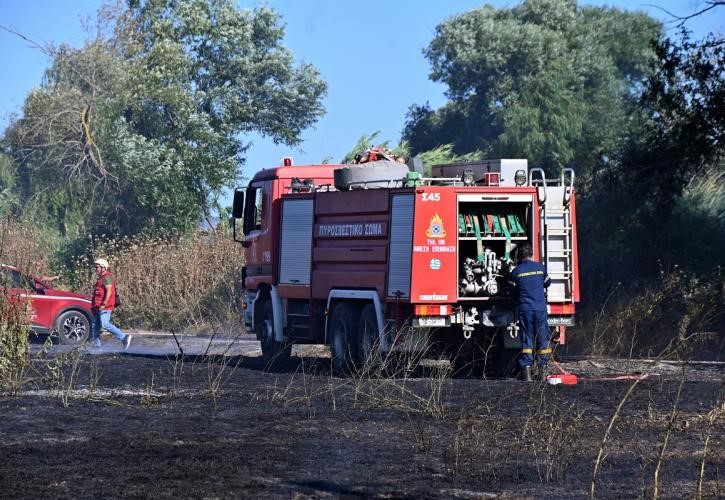 Xειροπέδες σε 46χρονο για εμπρησμό από πρόθεση
