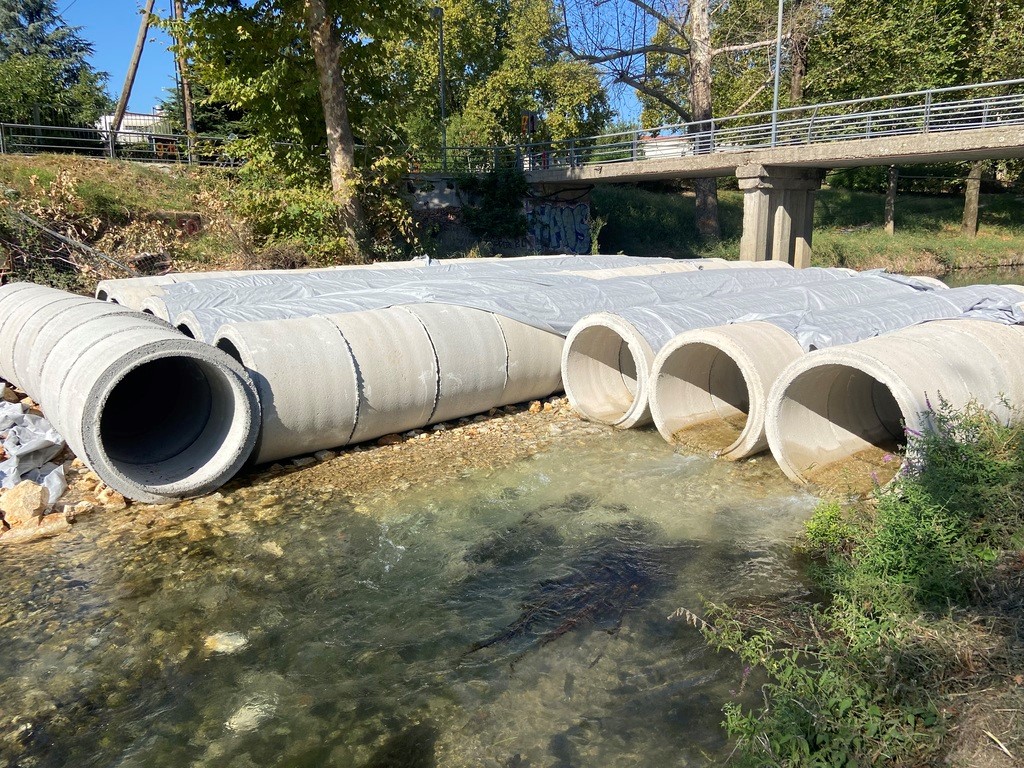 Συνεχίζονται οι εργασίες για τη νέα γέφυρα Αγίου Κωνσταντίνου