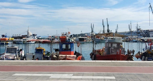 Πολλαπλά "χτυπήματα" για την αλιεία