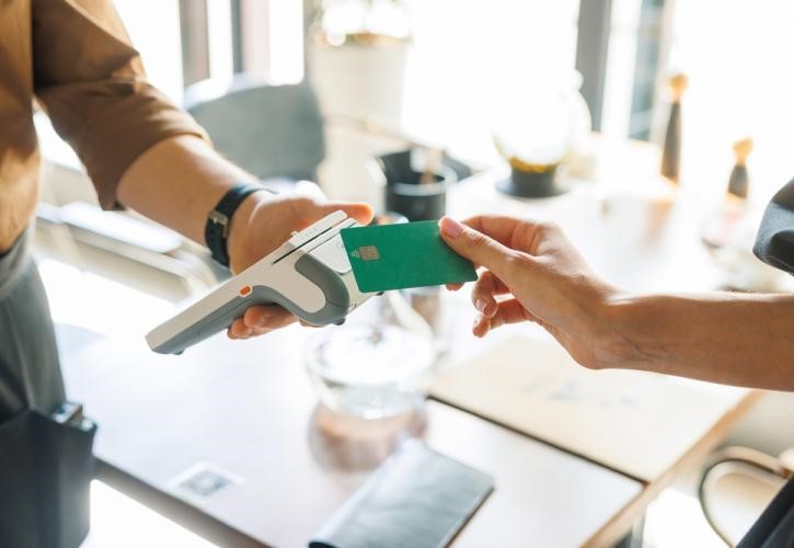 Υποχρεωτικές από σήμερα οι πληρωμές με IRIS