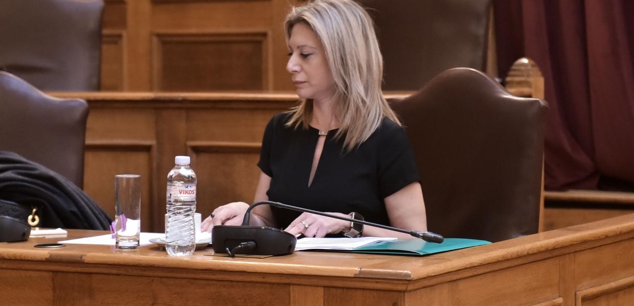 Κατάθεση-γροθιά στο στομάχι από μητέρα θύματος