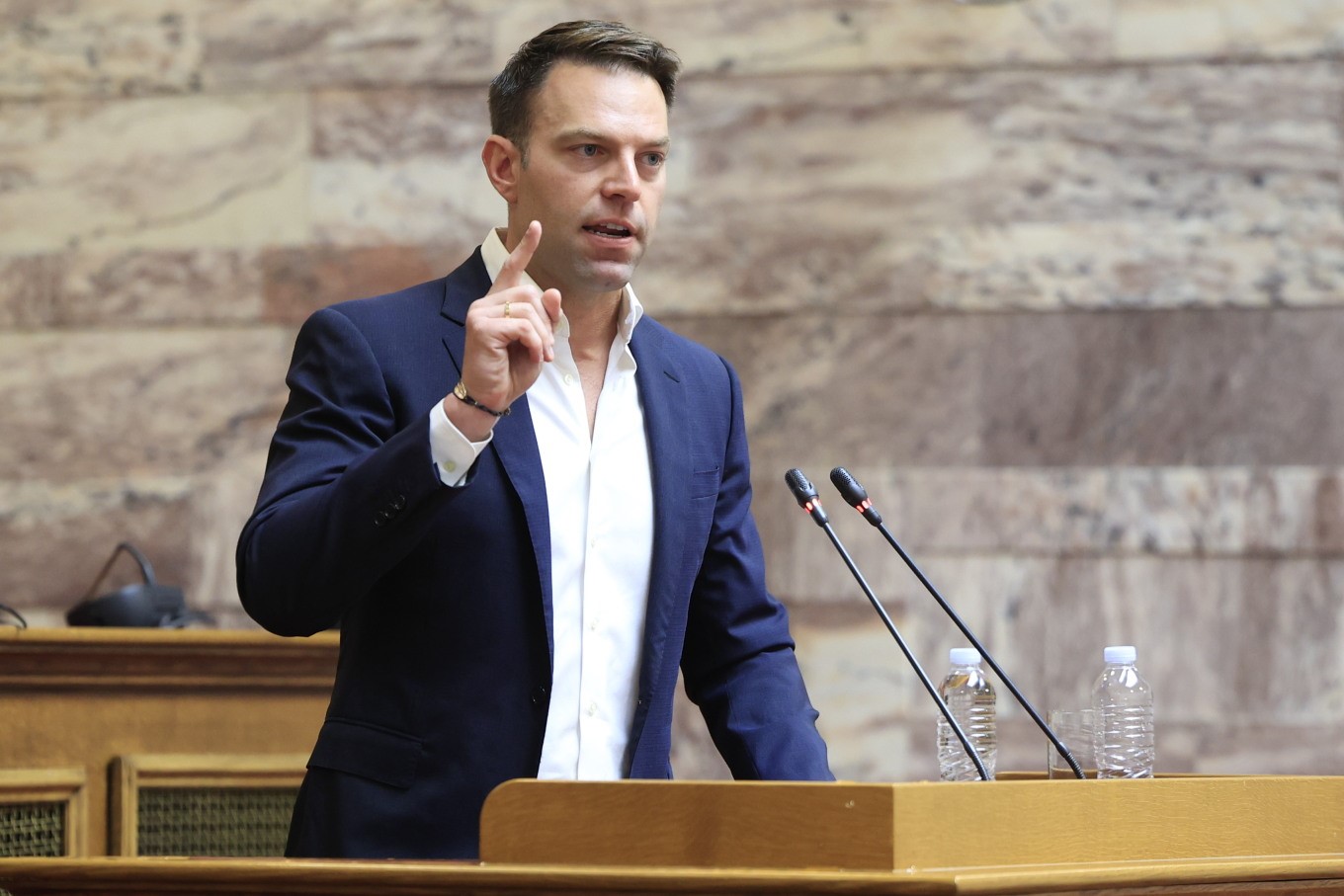 Πρόσκληση Κασσελάκη σε ΠΑΣΟΚ και Πλεύση Ελευθερίας