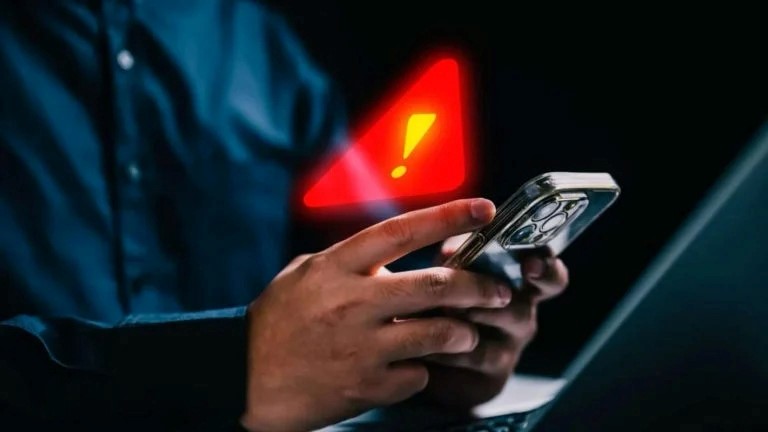 Νέα απάτη με SMS για δήθεν κλήσεις και πρόστιμα