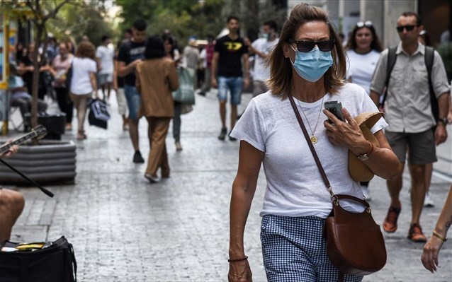 Για νέα έξαρση στο τέλος Αυγούστου προειδοποιεί ο Τζανάκης