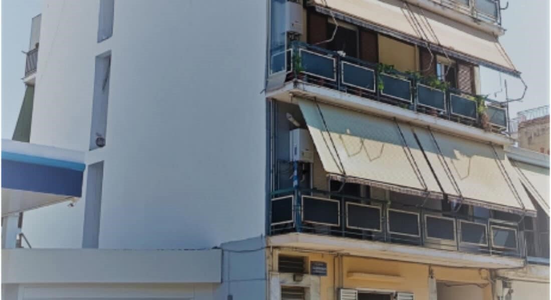 Επικίνδυνη κρίθηκε τριώροφη οικοδομή στη Λάρισα