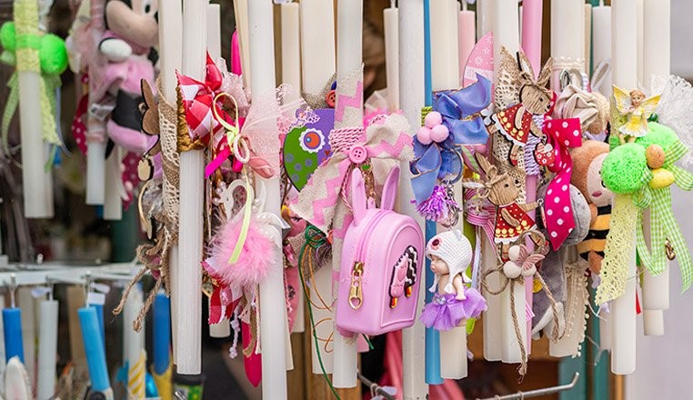 Λαμπάδες και προτάσεις δώρων για το Πάσχα