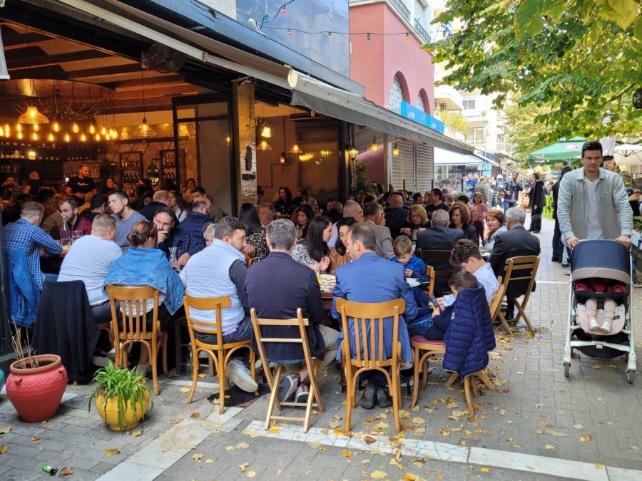 Στο 77% η παραβατικότητα των τραπεζοκαθισμάτων