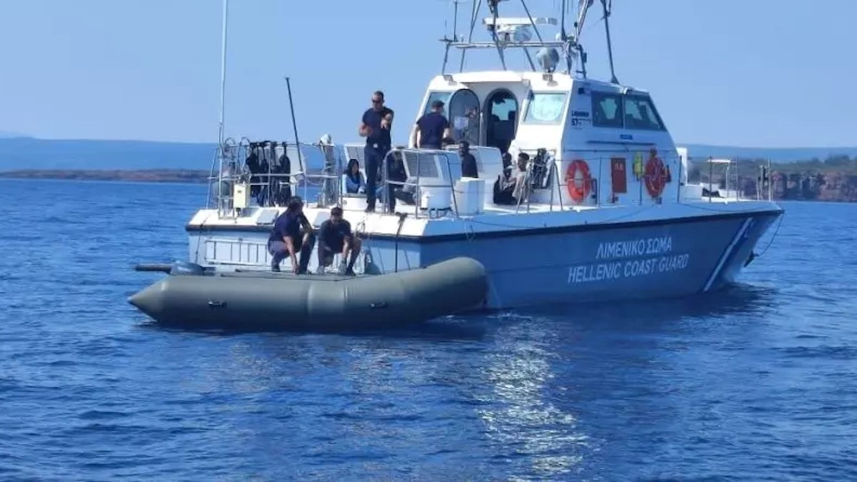 Εντοπισμός και διάσωση 81 ατόμων από λέμβο