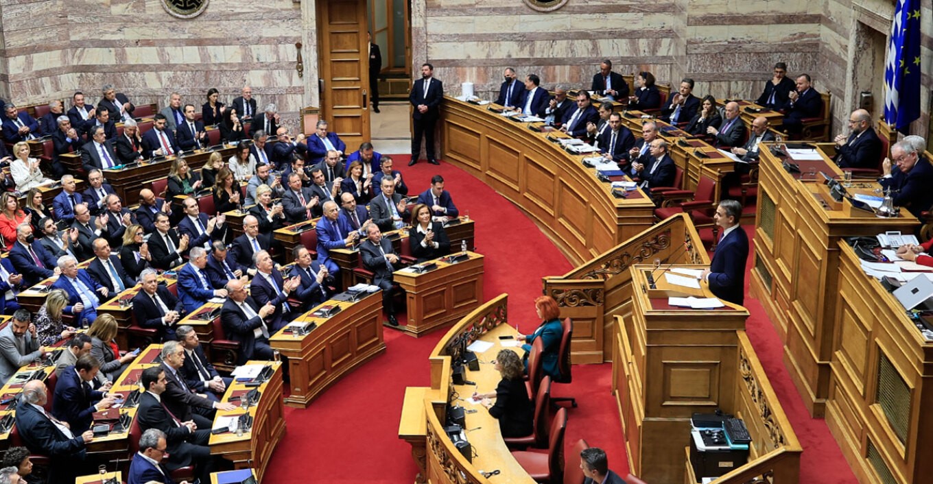 Ψηφίζεται σήμερα η τροπολογία για τους μετανάστες