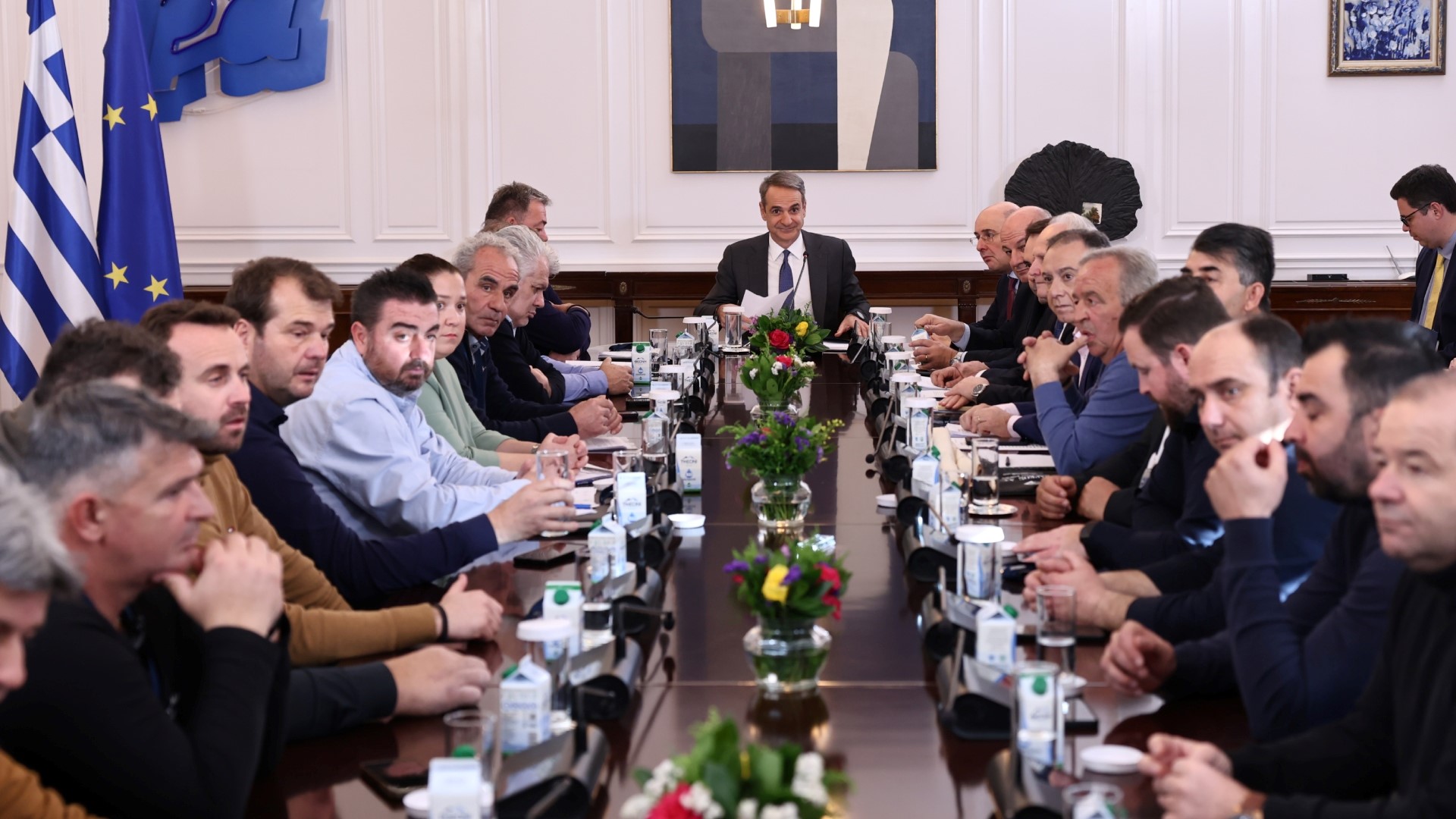 Έρχονται βελτιώσεις σε ρεύμα και πετρέλαιο 