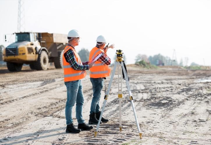 Στο "παιχνίδι" των μεγάλων έργων οι μικρότεροι όμιλοι