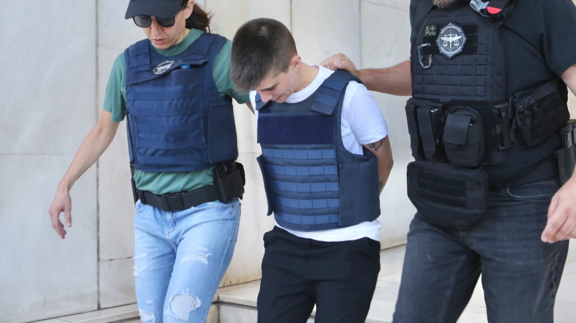 Ομολόγησε τις δολοφονίες τριών βρεφών και της αδερφής της