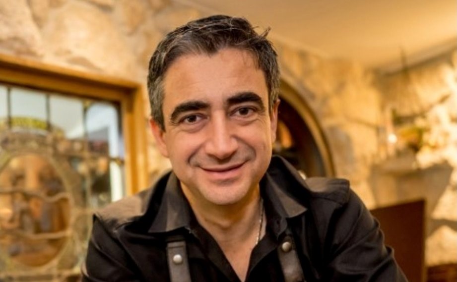 Στις 23 Ιουνίου στην Ολλανδία η κηδεία του Κώστα Μπαμπατσιά