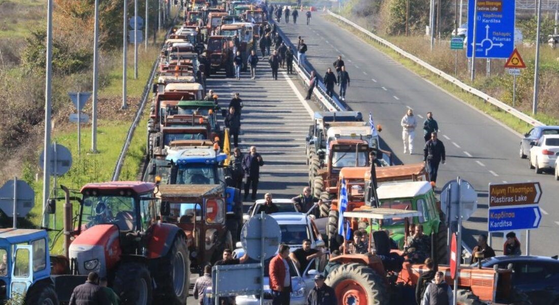 Θεσσαλικός κλοιός πίεσης στο Μαξίμου 